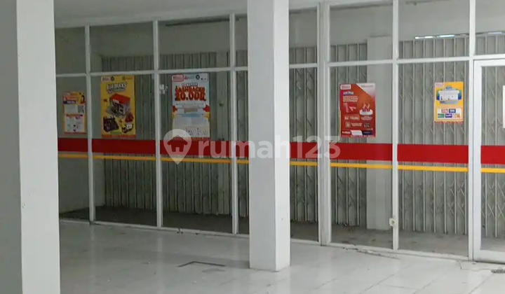 Ready-to-Use Shop House Near Bekasi Station