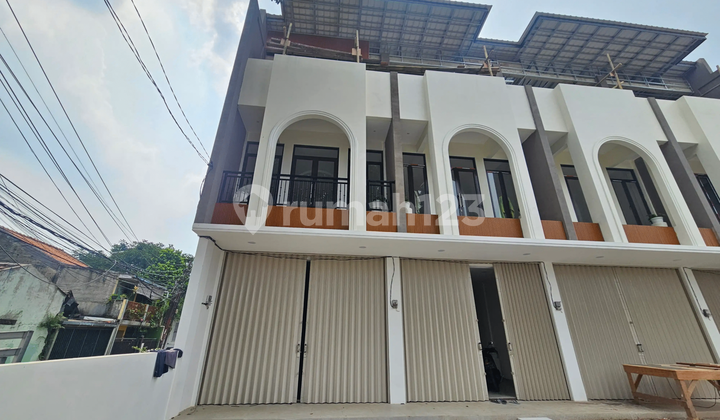 New Ready-to-Use Shop House in Jagakarsa, South Jakarta 2