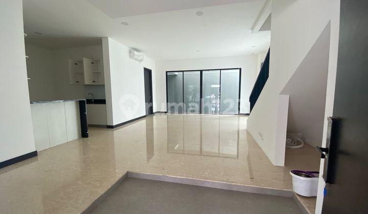 Rumah Brand New Bagus di Kawasan Elite di Bsd Rumah Brand New Bagus di Kawasan Elite di Bsd