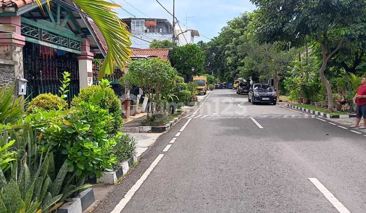 Boarding House Still Operating in Cempaka Putih, Freehold Title 2