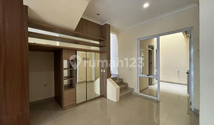 Rumah Bagus Sudah Renovasi Rapi Siap Huni Di Perumahan Casa Jardin, Cengkareng, Kota Jakarta Barat
