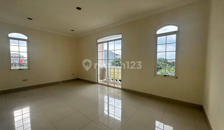  Rumah Baru Dikontrakan Posisi Hook  Unfurnished di green lake city , Green Lake City 2