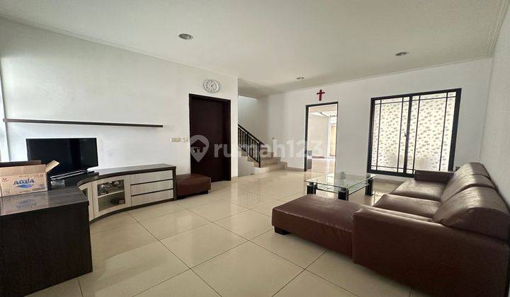  Rumah Kontrakan Semi Furnished Sudah Renovasi 1