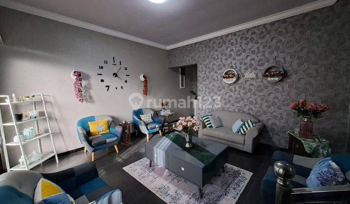 Rumah dijual di area Araya Rumah besar araya lokasi exclusive 2