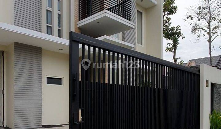 Rumah dijual di area Araya 2 Lantai model minimalis 1