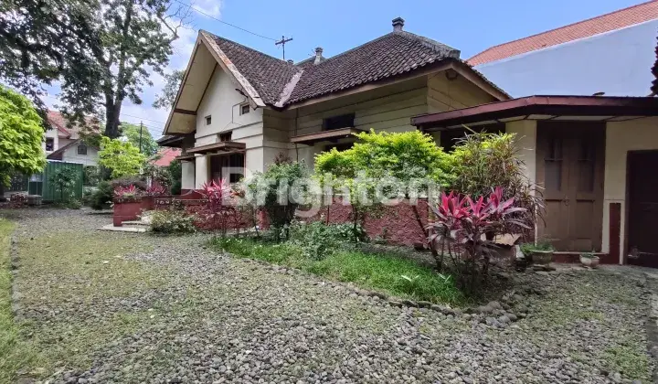 Rumah Bangunan Kolonial Pusat Kota Sekitaran jl Ijen Malang 1