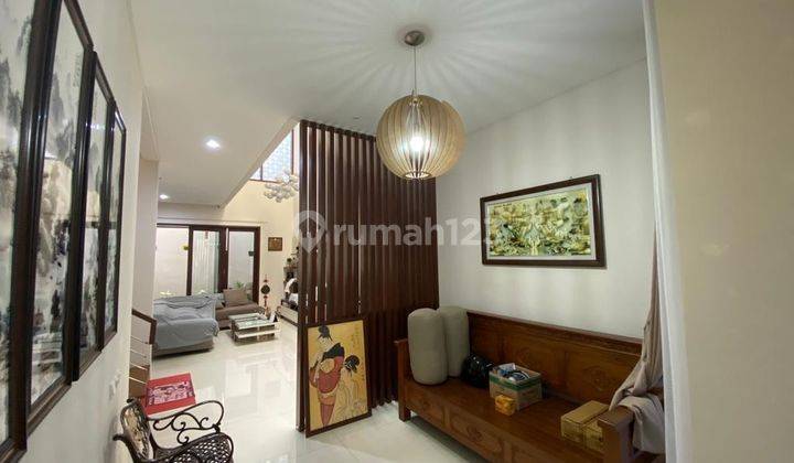 Rumah Mewah Full Furnished di Ixora Araya Malang 2