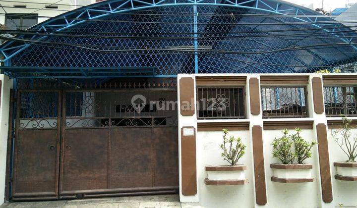 Jual Rumah Besar di Daerah Gajah Mada Kesempatan Langka Untuk Kehidupan Mewah  1