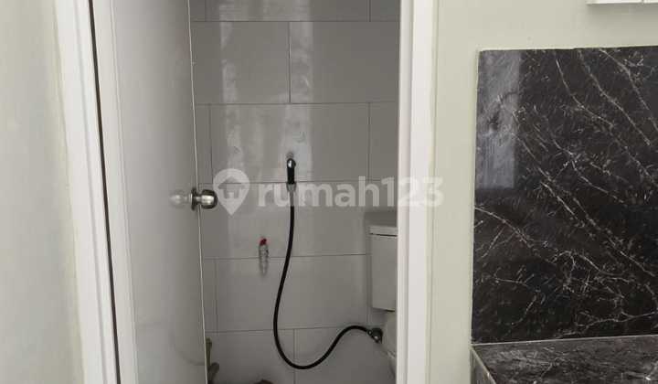 Urgent Sale: Premium Warehouse in Pasar Kemis Ready for Use