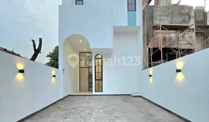 For Sale Quick Santorini House  Move-In Ready