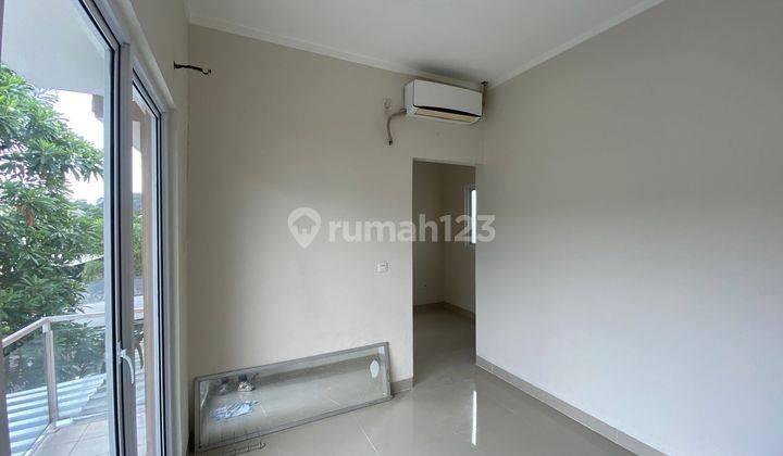 Rumah Carport Luas 2 Lt Bisa Nego 13 Mnt ke Taman Kota 2 BSD Dibantu KPR J24710 2