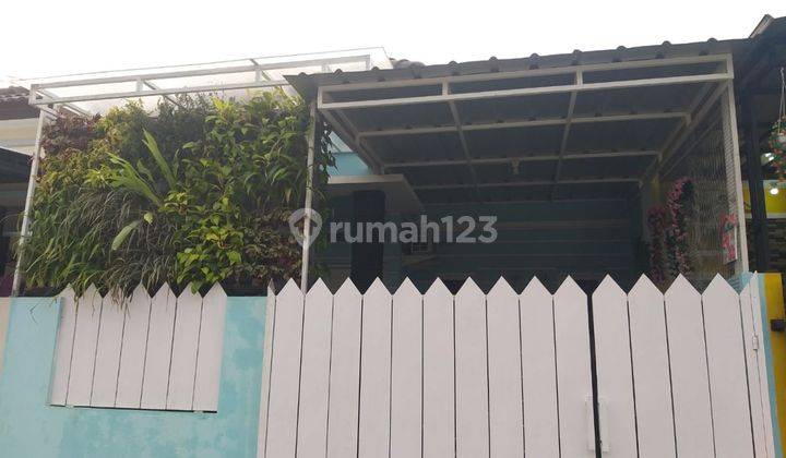 Rumah Minimalis 1 Lt Dekat Gerbang Tol di Cibubur SHM Siap Huni J9705 1