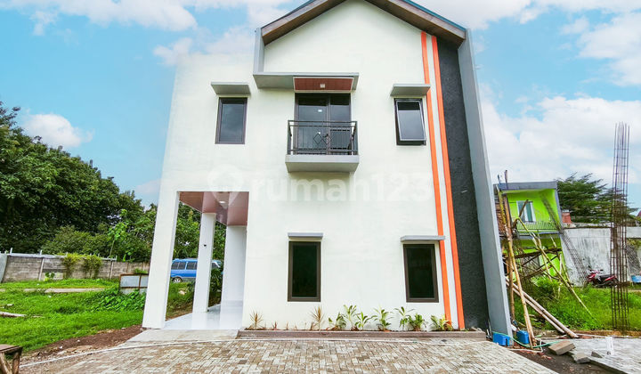 Rumah 6 Kamar Tidur SHM 11 Menit ke Terminal Bubulak J-41668