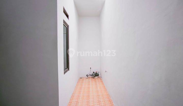 Rumah Strategis Harga Nego 15 Mnt ke Mall Paradise Walk Serpong Semi Furnished J25571 2