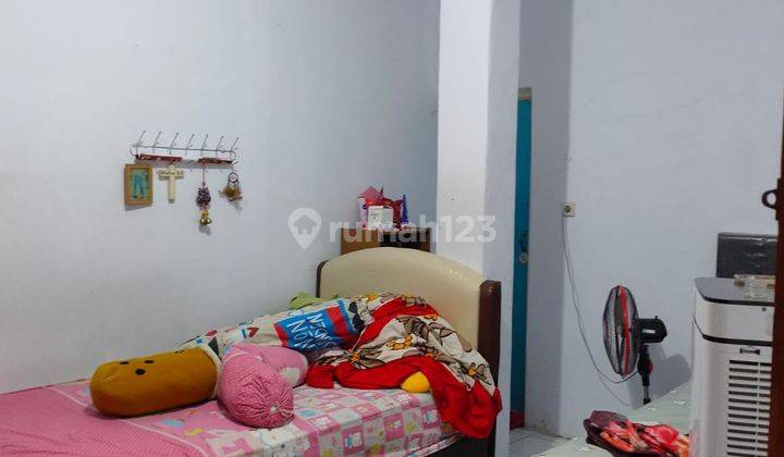 Rumah Luas 6 Kamar Tidur 10 Menit ke Tangcity Mall Harga Nego Siap KPR J24941 2