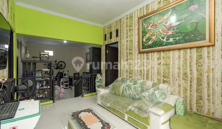 Rumah 6 Kamar Tidur Hadap Timur 15 Mnt ke Mal Pondok Gede Siap KPR J-40994 2