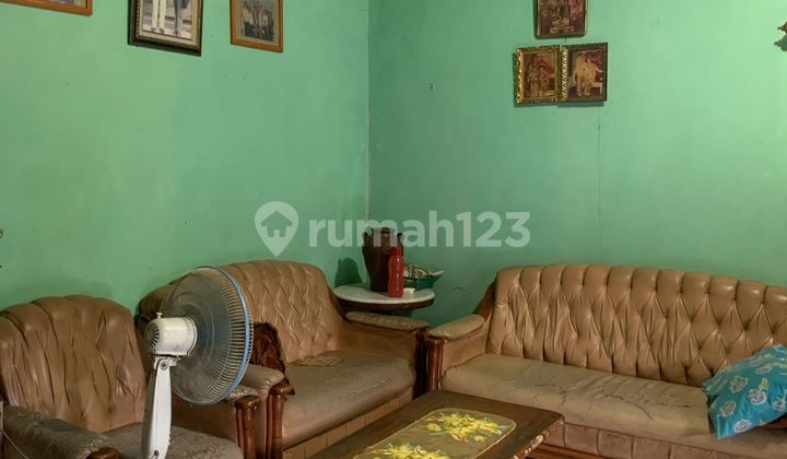 Spacious House with SHM 10 Minutes to Margonda Toll Gate Assisted by KPR J-44374 2