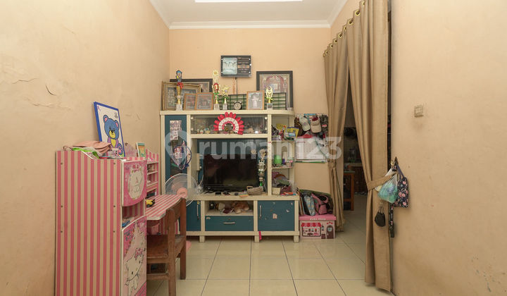 Rumah 10 Menit ke Plaza Taman Harapan Baru SHM Dibantu KPR J-31599 2