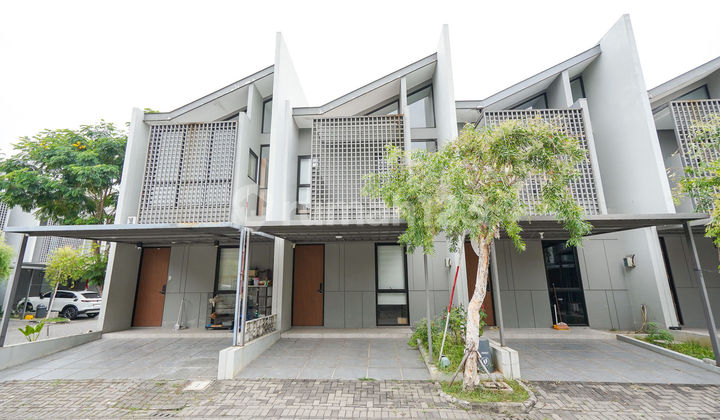 Flood-Free House 15 Minutes to Bekasi Timur Station with KPR J36702 Assistance