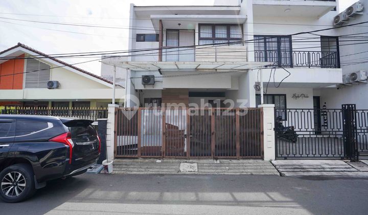 Rumah Strategis 10 menit ke Gerbang Tol Tanjung Duren Bebas Banjir J-21761 1