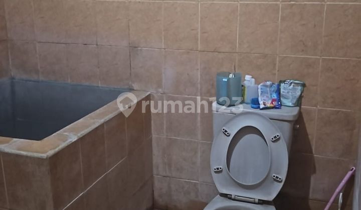 Rumah Luas 3 Kamar 15 Menit ke Gerbang Tol Jatiasih Hadap Timur J40626 2
