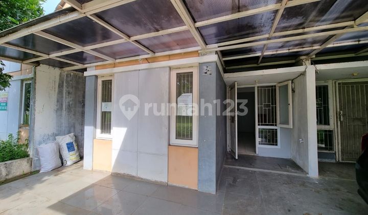 Minimalist 4-Bedroom House Near West BSD Toll Gate 1 with KPR Assistance J18177