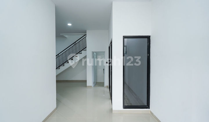 Rumah LB 110 Hadap Timur 15 Menit ke Summarecon Mall Bekasi J-41577 2