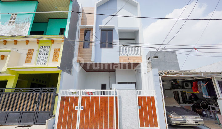2-Storey House with SHM 10 Minutes to Plaza Taman Harapan Baru Ready for KPR J-36917