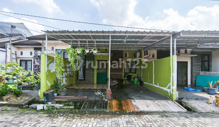 Rumah 9 Menit ke The Park Sawangan Siap Huni Hadap Selatan J-36808
