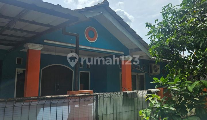 Rumah Luas 3 Kamar 15 Menit ke Gerbang Tol Jatiasih Hadap Timur J40626 Rumah Luas 3 Kamar 15 Menit ke Gerbang Tol Jatiasih Hadap Timur J40626