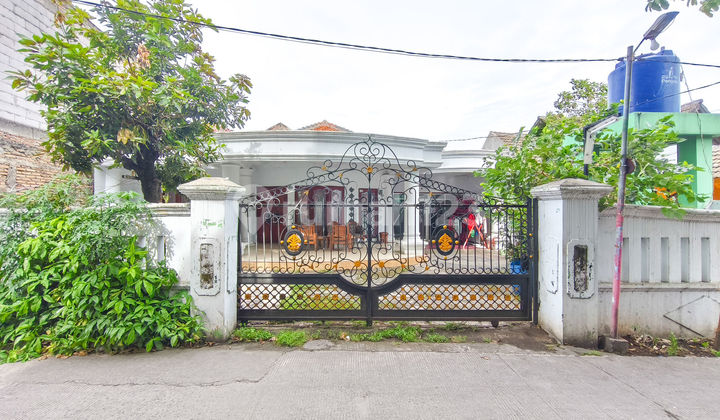 1-story house, 15 minutes to Sari Asih Hospital Cipondoh, facing east, J38880 1-story house, 15 minutes to Sari Asih Hospital Cipondoh, facing east, J38880