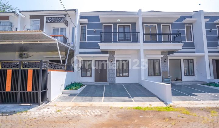 Rumah Hadap Timur 10 Mnt ke RS Citra Medika Depok SHM Dibantu KPR J-34093