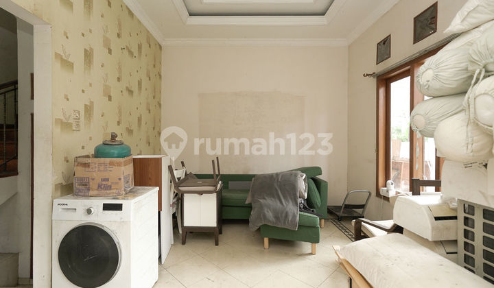 Rumah Tanah Luas 10 Menit ke Mall Ciputra Cibubur Hadap Selatan J39317 2