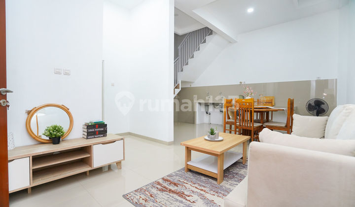Rumah Minimalis 2 Lantai 10 Menit ke Terminal Pondok Cabe Bisa KPR J18023 2