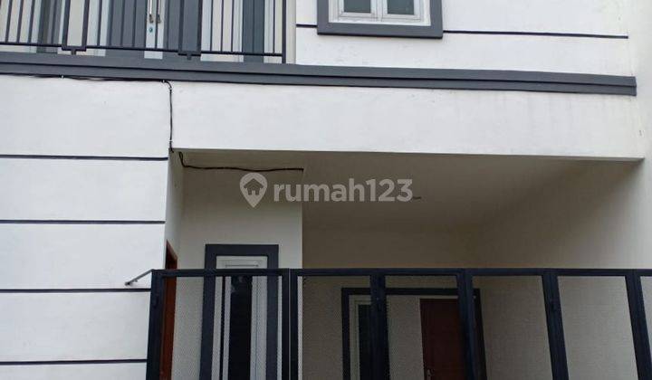 Rumah 2 Lt Hadap Utara Akses Dekat Gerbang Tol Cibubur 3 Bisa KPR J-28556 1