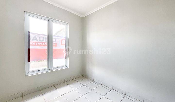 Rumah Semi Furnished LT 144 SHM 15 Menit ke Mall Pesona Square J-22856 2