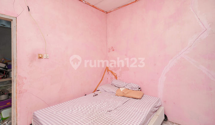 Asri House Hook 10 Minutes to Mustika Medika Hospital SHM Ready to Occupy J30465 2