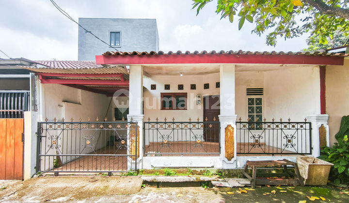 Rumah Strategis 15 Menit ke Cibinong City Mall LT 82 Hadap Timur J37157 Rumah Strategis 15 Menit ke Cibinong City Mall LT 82 Hadap Timur J37157