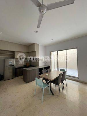 Rumah 2 Lantai Bagus Furnished di Jalan Golf Island Jl. Pantai Indah Kapuk, Jakarta Utara 2