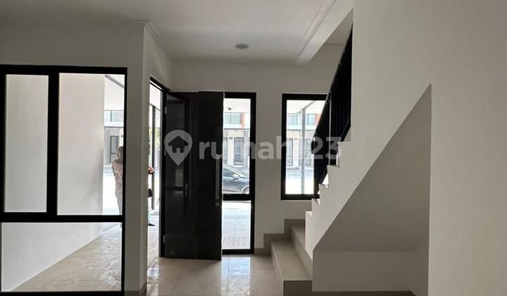 Pik2 Tangerang 2-Storey Millennial House Good Ready to Occupy Pik2 Tangerang 2-Storey Millennial House Good Ready to Occupy
