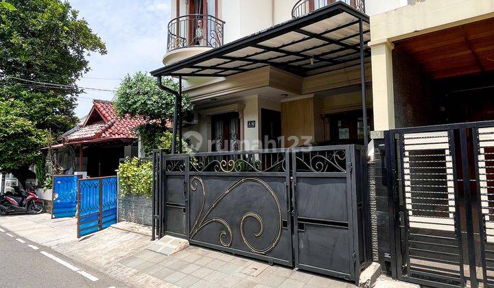 Rumah Classic Fully Furnished Di Benhil  2