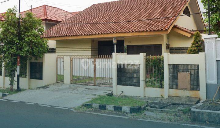 Dijual Rumah Siap Huni di Jakarta Timur 1