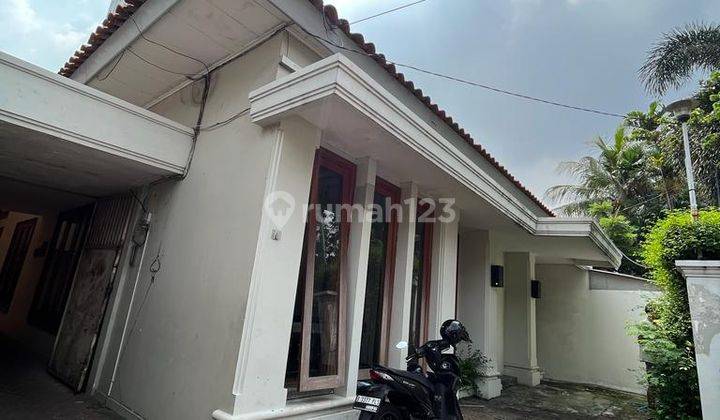 Rumah Klasik Salemba Pinggir Jalan Besar Bisa Untuk Komersial 2