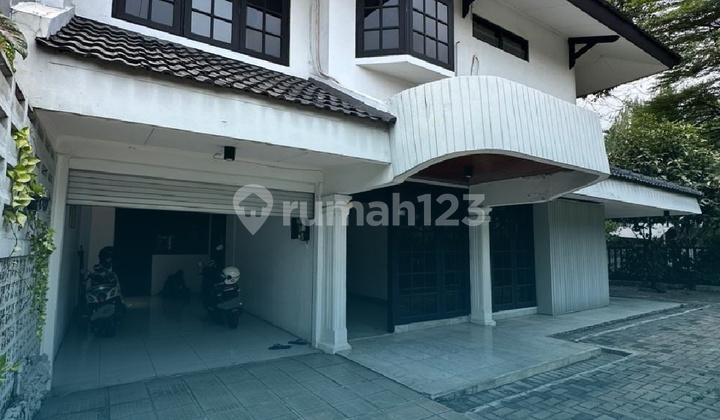 Secondary House Corner Position in Pondok Indah