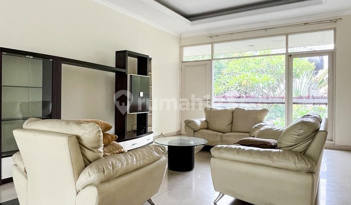 FOR SALE RUMAH DALAM TOWNHOUSE, LINGKUNGAN HIJAU, BEBAS BANJIR, SANGAT NYAMAN DAN SIAP HUNI! 2