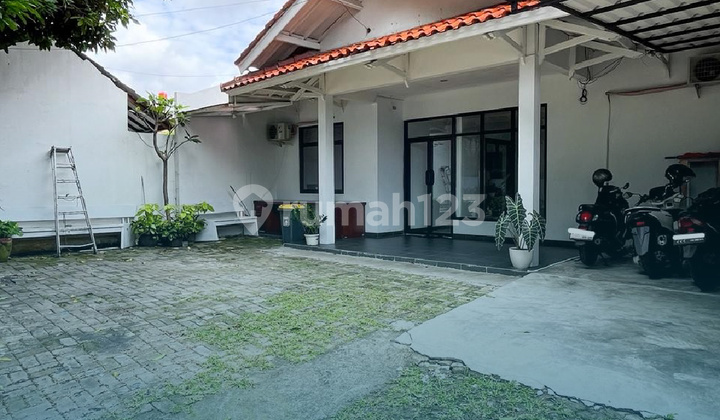FOR SALE RUMAH DI CIPETE COCOK UNTUK KANTOR ATAU HUNI, ROW JALAN LEBAR DAN BEBAS BANJIR