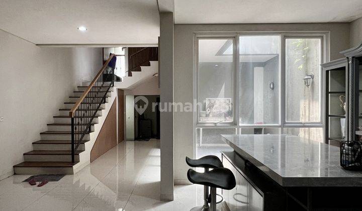 Rumah Cantik Minimalist di Pondok Indah 2