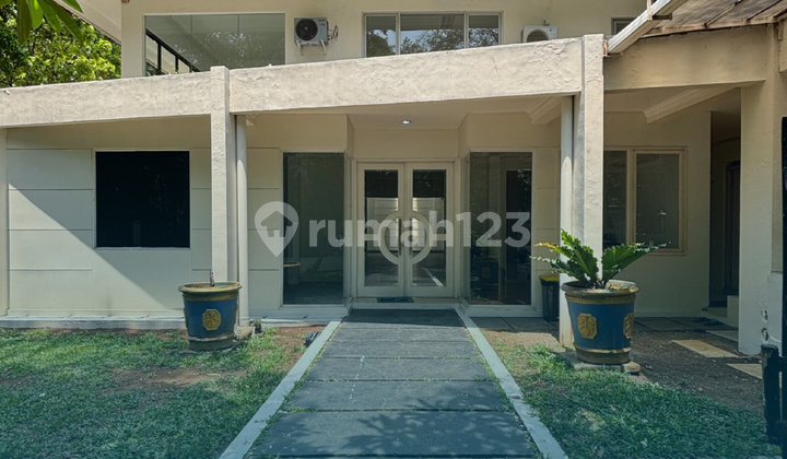 Rumah Siap Huni Kebayoran Baru Posisi Hook