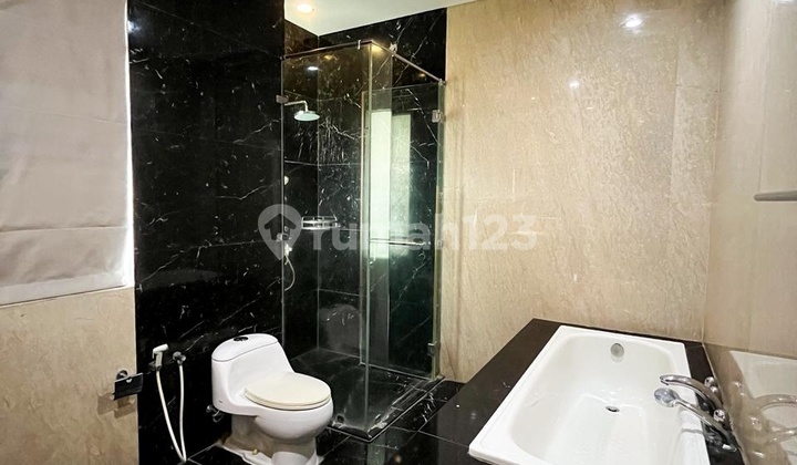 FOR SALE RUMAH MODERN MINIMALIST DALAM TOWNHOUSE PEJATEN BARAT! 2