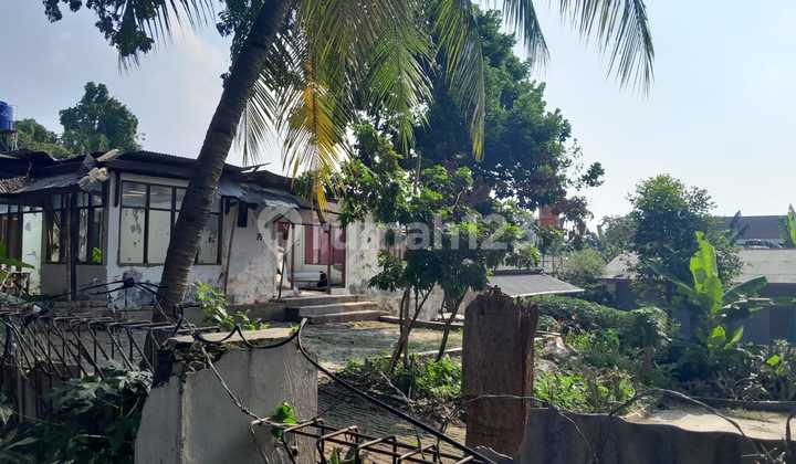 Dijual tanah pinggir jalan cocok untuk cluster, sekolah di Ciracas Jaktim